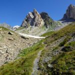 Salita al Col des Pyramides Calcaires (2573 m), in Val Veny.